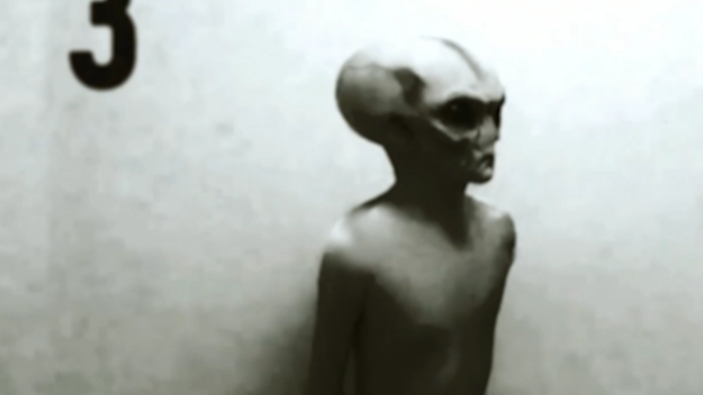 Real Grey Alien Footage Caught On Tape 2